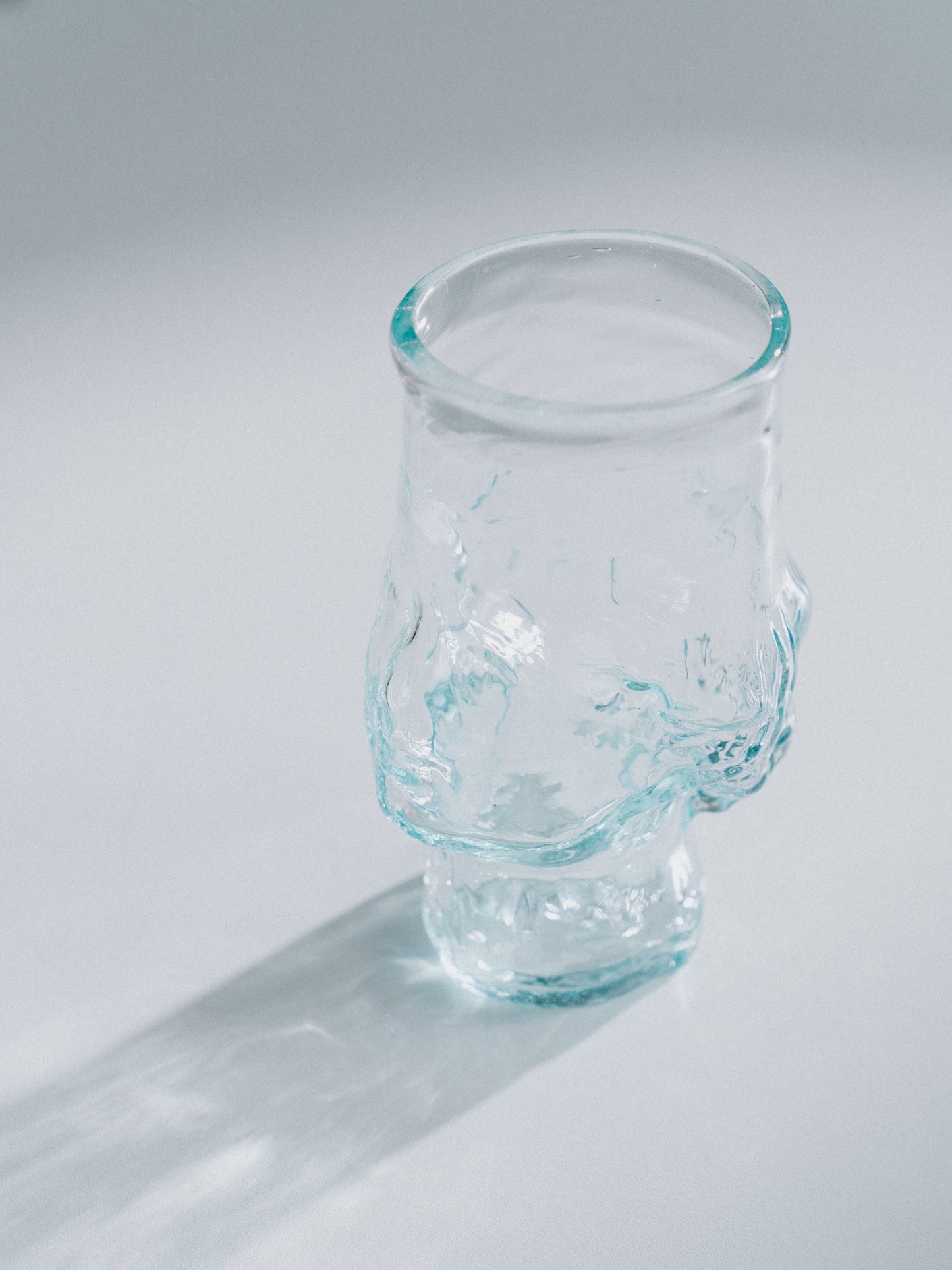僧侶頭像手工玻璃杯|清透藍