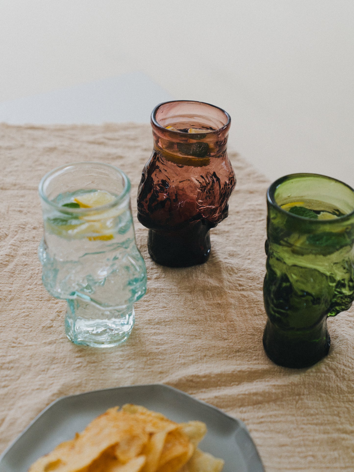 僧侶頭像手工玻璃杯|清透藍